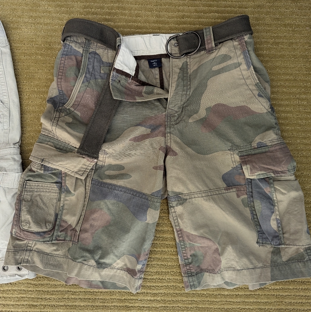 Gap boys cargo shorts army